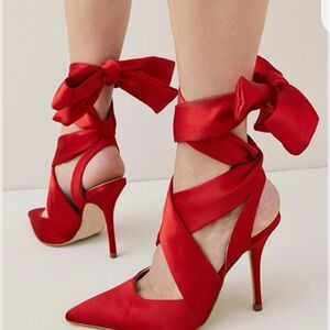 KAREN MILLEN  Satin Tie Court Shoe Heel Size 6 NEW  Red Color